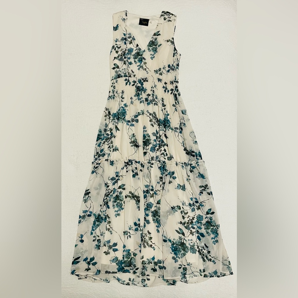 Just… Taylor - Long White Floral Dress - Size 6
